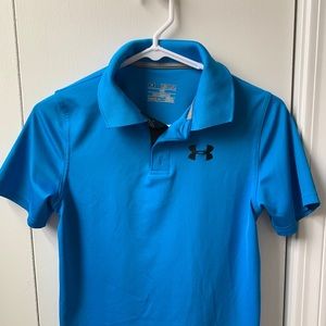 Boys Under Armour short sleeve golf shirt
